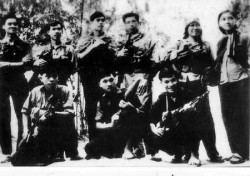 Đội võ trang Ban Tuyên huấn đặc khu Sài Gòn - Gia Định (T4) trước giờ xuất kích tham gia chiến dịch Tết Mậu Thân 1968 lịch sử. Ảnh: Tư liệu