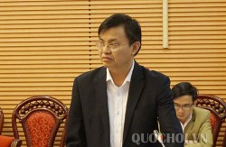 Phó Tổng Cục trưởng Tổng cục Bảo vệ môi trường, Tiến sĩ Hoàng Văn Thức phát biểu tham luận
