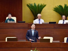 Bộ trưởng Trần Hồng Hà trả lời chất vấn trước Quốc hội chiều 4/6/2018