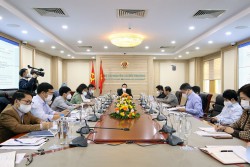 Bộ trưởng Bộ TN&MT Trần Hồng Hà chủ trì cuộc họp