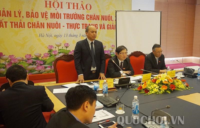 Thứ trưởng Bộ Nông nghiệp và Phát triển nông thôn Vũ Văn Tám phát biểu tại hội thảo