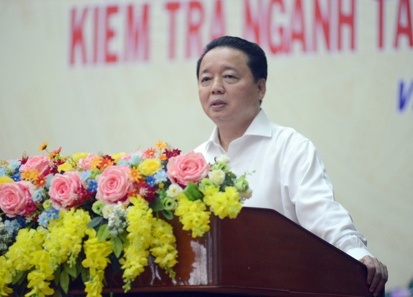 Bộ trưởng Bộ TN&MT Trần Hồng Hà phát biểu chỉ đạo tại Hội nghị triển khai công tác thanh tra ngành TN&MT năm 2018 diễn ra tại Vĩnh Long từ 15 đến 17/3/2018