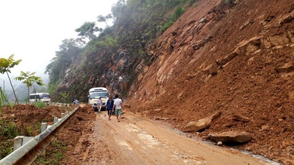 Lào Cai là tỉnh thường xuyên sảy ra hiện tượng sạt lở đất đá để lại nhiều hậu quả nghiêm trọng 