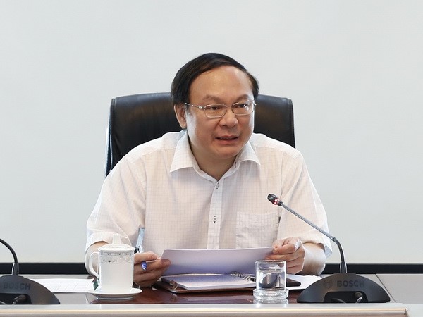 Thứ trưởng Bộ TN&MT Lê Công Thành phát biểu chủ trì cuộc họp
