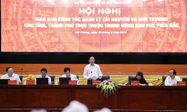 Bộ trưởng Bộ TN&MT Trần Hồng Hà luôn quan tâm, coi trọng phát triển ứng dụng ứng dụng công nghệ thông tin, xây dựng Chính phủ điện tử trong hoạt động quản lý, chỉ đạo, điều hành của ngành và phục vụ người dân, doanh nghiệp.