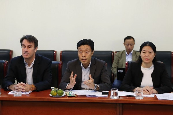 Ông Norio Saito, Phó Giám đốc quốc gia ADB tại Việt Nam phát biểu tại buổi làm việc