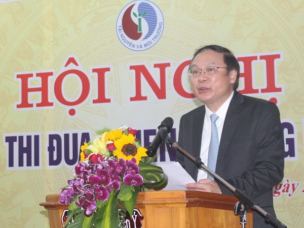 Thứ trưởng Bộ TN&MT Lê Công Thành phát biểu chỉ đạo hội nghị