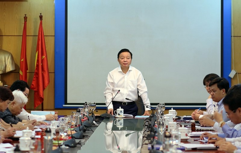 Bộ trưởng Trần Hồng Hà chủ trì Hội nghị tham vấn các nhà khoa học về Dự thảo báo cáo của Bộ trình Tiểu ban Kinh tế - Xã hội Đại hội toàn quốc lần thứ XIII của Đảng