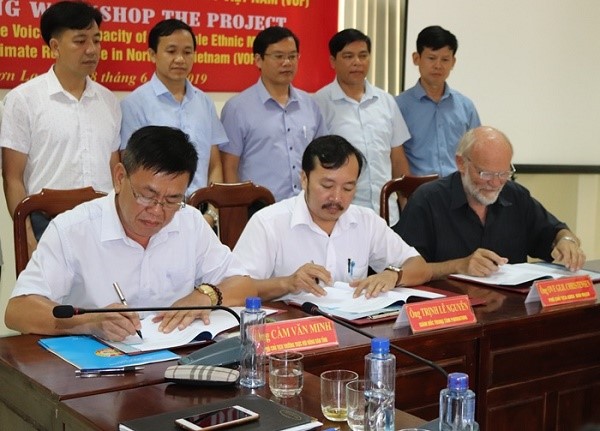 Lễ Ký kết thỏa thuận hợp tác giữa 3 bên (Hội Nông dân tỉnh Sơn La, ADDA, PanNature) về việc triển khai dự án VOF trên địa bàn tỉnh Sơn La