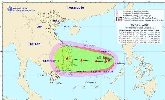 Hướng đi của bão số 6 lúc 5h00 sáng nay 6/11. Ảnh: Trung tâm dự báo KTTV Quốc gia (Tổng cục KTTV - Bộ TN&MT)