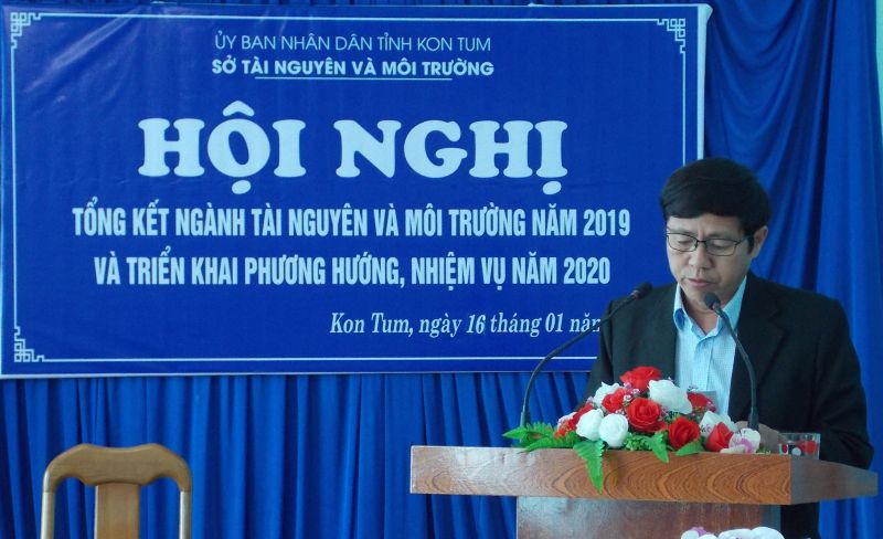 Đồng chí Nguyễn Văn Lộc - Tỉnh uỷ viên – Giám đốc Sở phát biểu tại Hội nghị