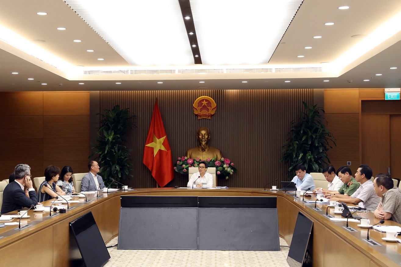 Phó Thủ tướng Vũ Đức Đam nhấn mạnh Việt Nam sẵn sàng đồng hành, đóng góp cùng thế giới trong phòng, chống dịch bệnh. Ảnh: VGP