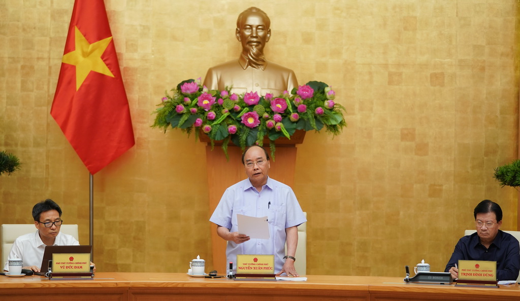 Thủ tướng Nguyễn Xuân Phúc chủ trì cuộc họp Thường trực Chính phủ về phòng chống dịch COVID-19 sáng 27/7/2020 - Ảnh: VGP/Quang Hiếu
