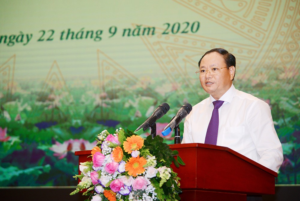 Thứ trưởng Bộ TN&MT Lê Minh Ngân phát biểu chỉ đạo tại Hội nghị. Ảnh: Hoàng Minh