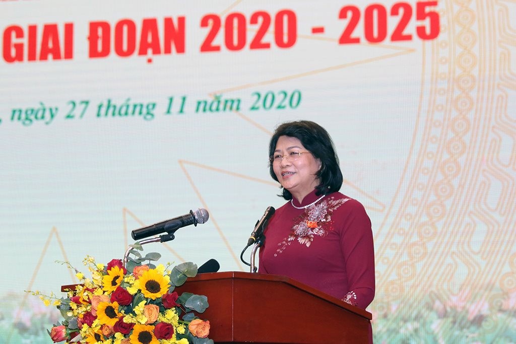 Phó Chủ tịch nước Đặng Thị Ngọc Thịnh phát biểu chỉ đạo tại Đại hội thi đua yêu nước ngành Tài nguyên và Môi trường