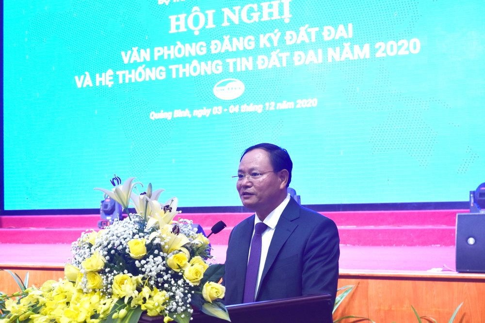 Thứ trưởng Bộ TN&MT Lê Minh Ngân phát biểu khai mạc Hội nghị
