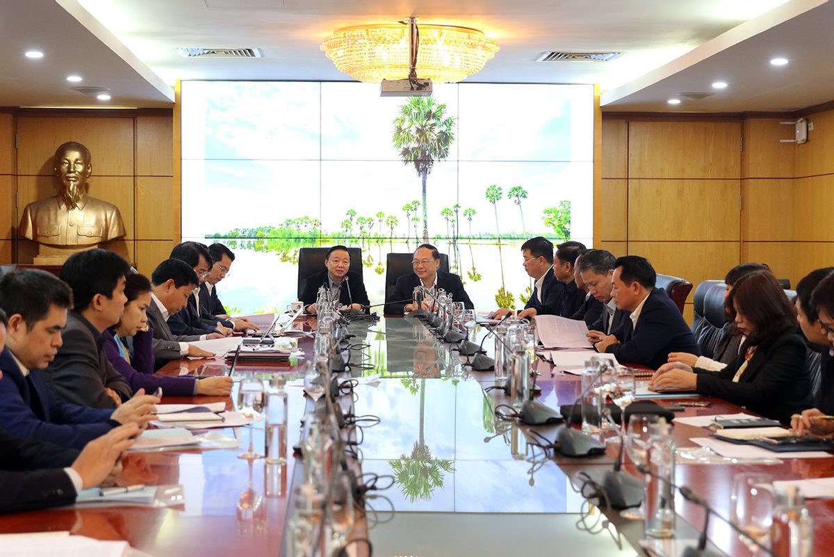 Bộ trưởng Trần Hồng Hà và Thứ trưởng Lê Công Thành đã chủ trì Hội nghị triển khai các nhiệm vụ trọng tâm năm 2021 của lĩnh vực Tài nguyên nước.