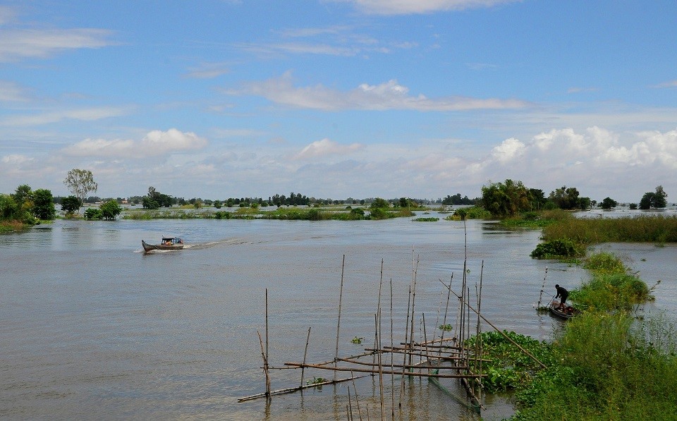 Mưu sinh mùa nước nổi nơi hạ nguồn sông Mekong