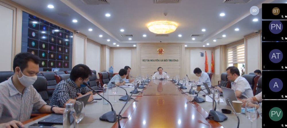 Thứ trưởng Lê Công Thành chủ trì cuộc họp tại điểm cầu trực tuyến Bộ Tài nguyên và Môi trường