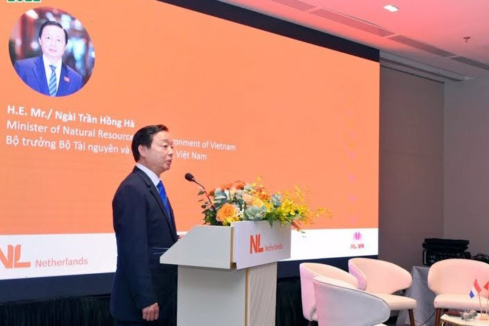 Bộ trưởng Trần Hồng Hà mong muốn các doanh nghiệp đón đầu, đi đầu trong đổi mới công nghệ hướng tới mục tiêu Net zero