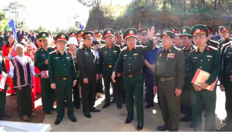 Các thành viên trong đoàn công tác kiểm tra công tác chuẩn bị Giao lưu hữu nghị quốc phòng biên giới Việt Nam - Lào - Campuchia lần thứ nhất.