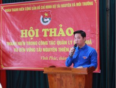 Bí thư Đoàn Thanh niên Bộ TN&MT Nguyễn Quang Huy phát biểu tại hội thảo